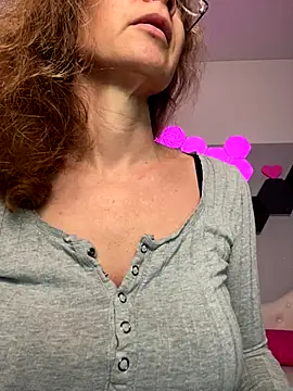 AnnikaRose online show from 12-21-25, 06:26