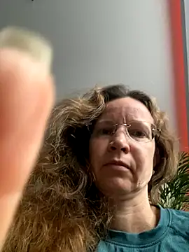 Snapshot of AnnikaRose chatting on 09-26-25, 05:58 AnnikaRose online show from 09-26-25, 05:58
