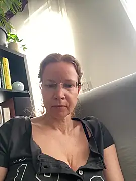 AnnikaRose online show from 03-09-26, 06:50