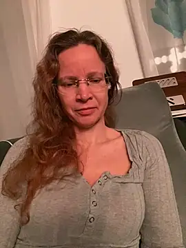 AnnikaRose online show from 01-16-26, 06:50