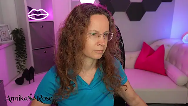 AnnikaRose online show from 02-19-26, 12:24