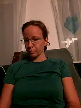 AnnikaRose online show from 11-24-25, 06:46