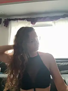 Snapshot of AnnikaRose chatting on 01-27-25, 12:16 AnnikaRose online show from 01-27-25, 12:16