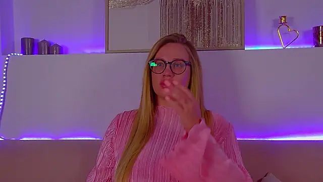 MariaNeumann online show from 03-16-25, 01:17