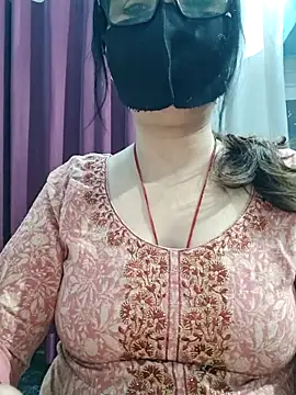 Aishwaryaa 69 online show from 04-04-26, 03:18