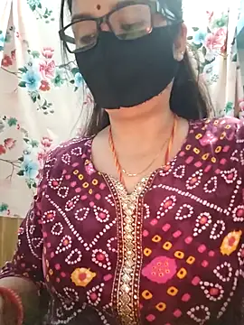 Aishwaryaa 69 online show from 10-14-25, 03:56