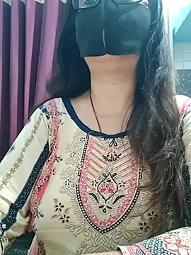 Aishwaryaa 69 online show from 06-28-26, 01:34