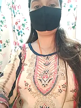 Aishwaryaa 69 online show from 10-14-25, 02:45