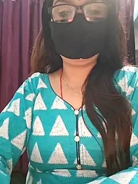 Aishwaryaa 69 online show from 11-18-25, 07:44