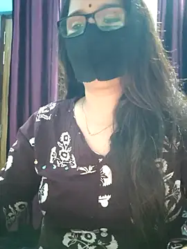 Aishwaryaa 69 online show from 10-22-25, 03:33