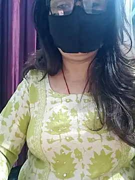 Aishwaryaa 69 online show from 02-18-26, 08:22