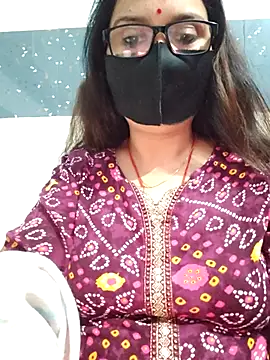 Aishwaryaa 69 online show from 11-17-25, 11:36