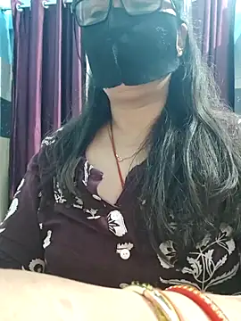 Aishwaryaa 69 online show from 12-17-25, 07:46