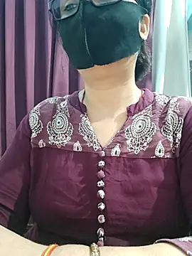 Aishwaryaa 69 online show from 07-07-26, 06:47