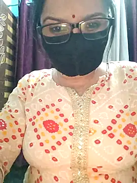 Aishwaryaa 69 online show from 10-28-25, 04:39