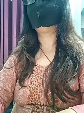 Aishwaryaa 69 online show from 04-05-26, 03:35