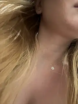 Chloe Richardson online show from 10-05-25, 08:16