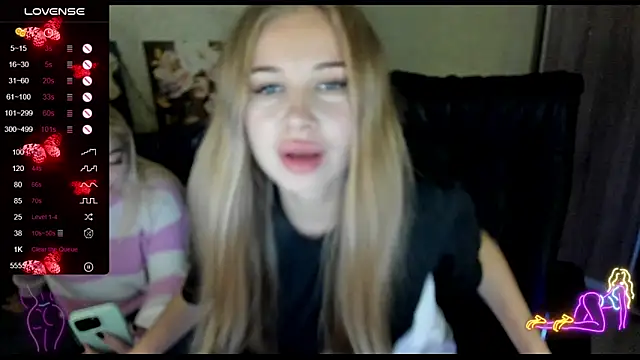  NigoNika online show from 10-26-25, 10:21