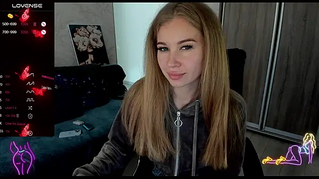  NigoNika online show from 09-21-25, 11:04