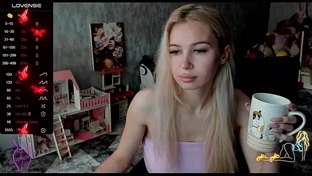  NigoNika online show from 04-13-26, 07:23