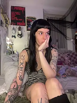 giuli zerozero online show from 01-12-26, 04:25