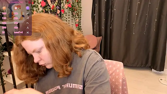 Snapshot of Cassie_xKiss chatting on 04-06-26, 08:43 Cassie xKiss online show from 04-06-26, 08:43