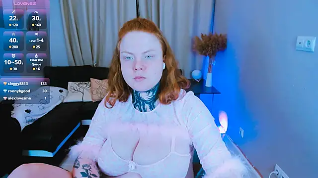 Snapshot of Cassie_xKiss chatting on 03-18-25, 11:42 Cassie xKiss online show from 03-18-25, 11:42