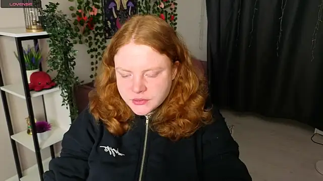 Snapshot of Cassie_xKiss chatting on 03-21-26, 08:13 Cassie xKiss online show from 03-21-26, 08:13