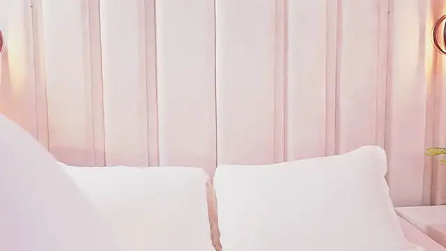 bonniekim  online show from 11-11-25, 12:27