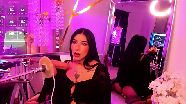 Leiaa  online show from 11-23-25, 06:45