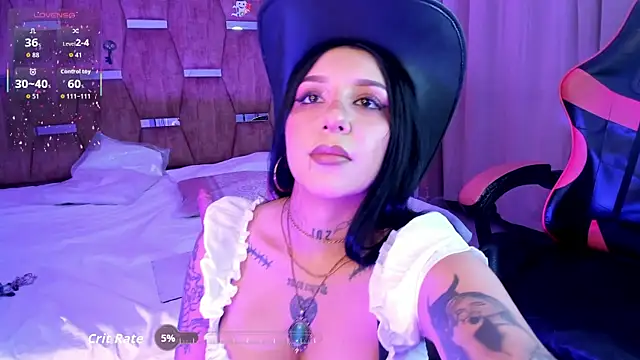 Leiaa  online show from 10-25-25, 06:01