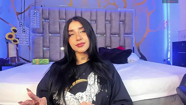 Leiaa  online show from 01-04-25, 11:59