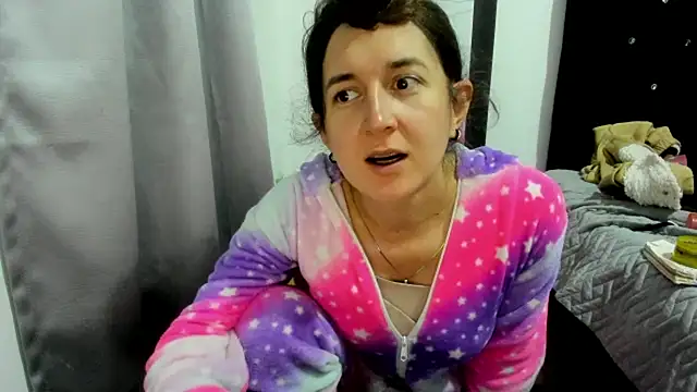 Sweet-Suck69 online show from 03-15-26, 12:28