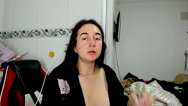 Sweet-Suck69 online show from 06-08-26, 05:08