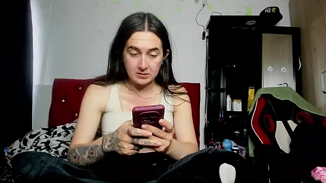 Sweet-Suck69 online show from 09-23-25, 10:28