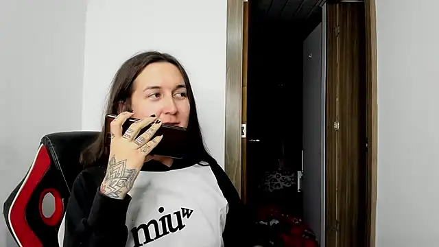 Sweet-Suck69 online show from 02-21-25, 09:13