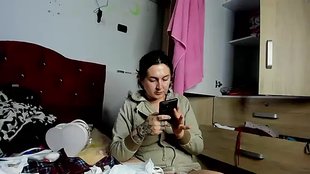 Sweet-Suck69 online show from 03-17-25, 10:51