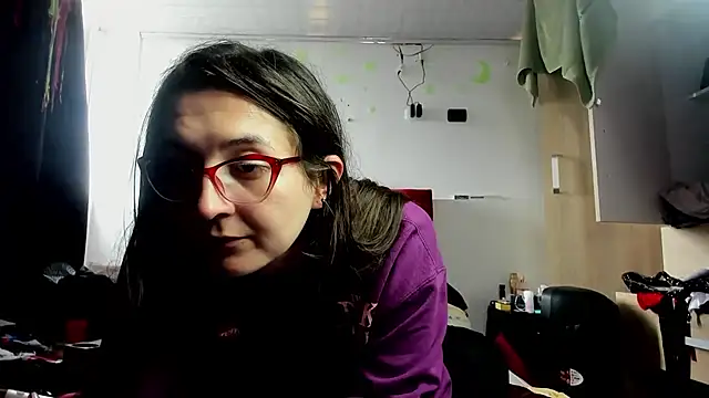 Sweet-Suck69 online show from 03-20-25, 06:53