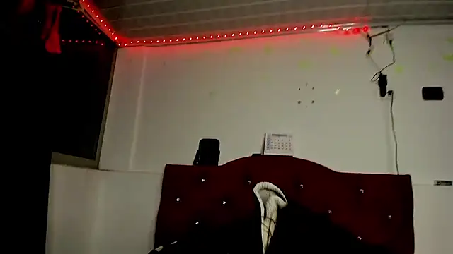 Sweet-Suck69 online show from 03-12-25, 07:02