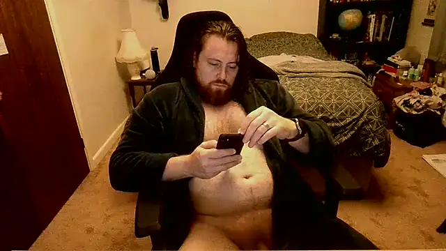 Snapshot of Hairy_Guy30 chatting on 09-17-25, 10:12 Hairy Guy30 online show from 09-17-25, 10:12