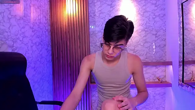 Gerony  online show from 12-20-25, 05:32