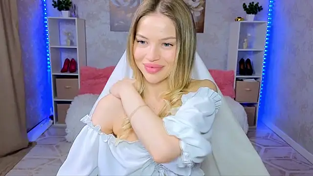 EmmyMills online show from 03-28-26, 08:54