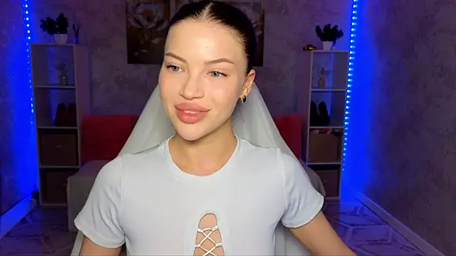 Snapshot of EmmyMills chatting on 05-24-26, 09:47 EmmyMills online show from 05-24-26, 09:47