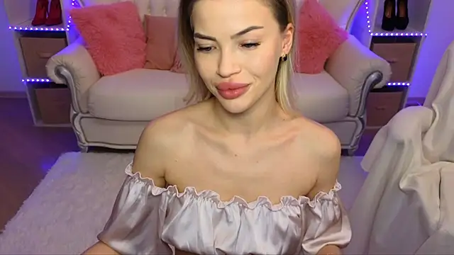 EmmyMills online show from 11-20-25, 11:47