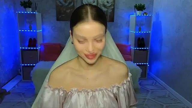 EmmyMills online show from 02-06-26, 11:01