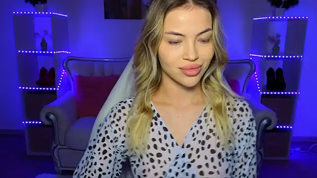 EmmyMills online show from 12-05-25, 08:06