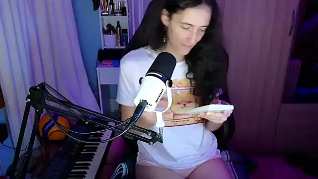 MemiKouki online show from 11-28-25, 05:35