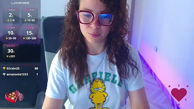 SharonR1 online show from 05-31-26, 01:06