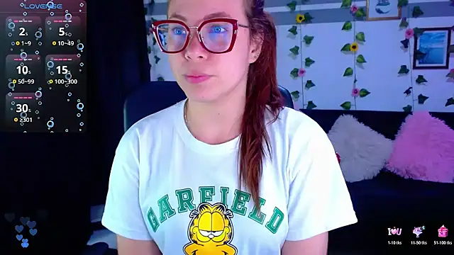 SharonR1 online show from 11-16-25, 02:49