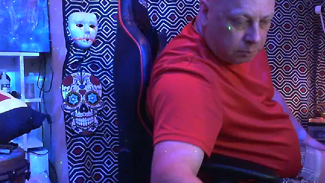 Snapshot of Mic_Oxinner chatting on 10-01-25, 08:08 Mic Oxinner online show from 10-01-25, 08:08